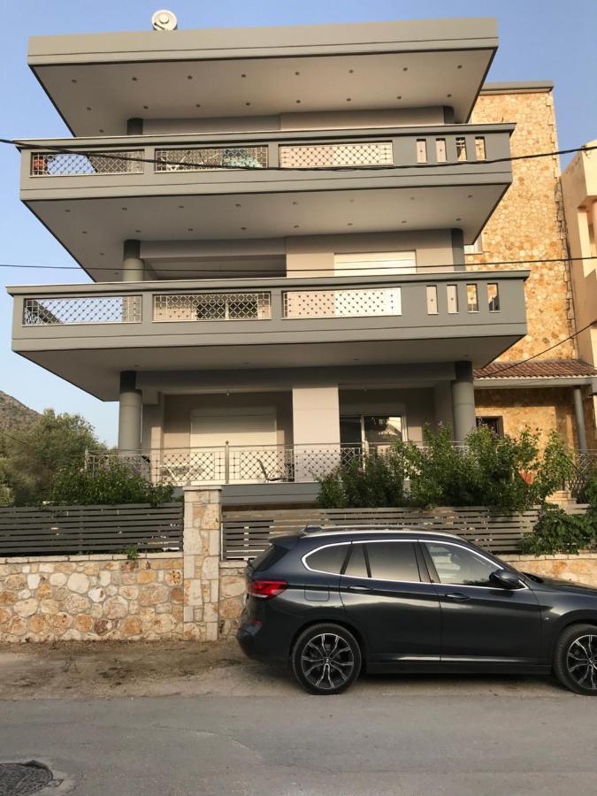 Cyclops Luxury Apartments Igoumenitsa Ngoại thất bức ảnh