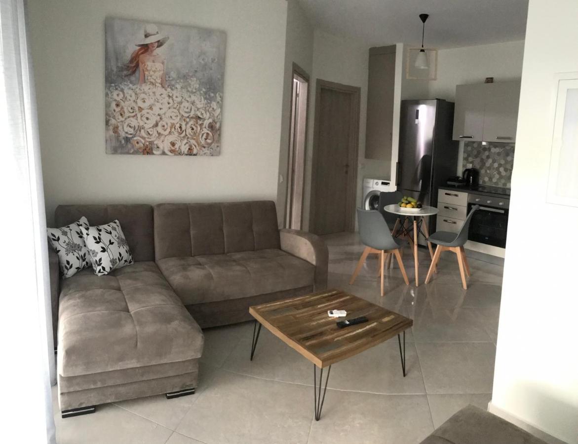 Cyclops Luxury Apartments Igoumenitsa Ngoại thất bức ảnh