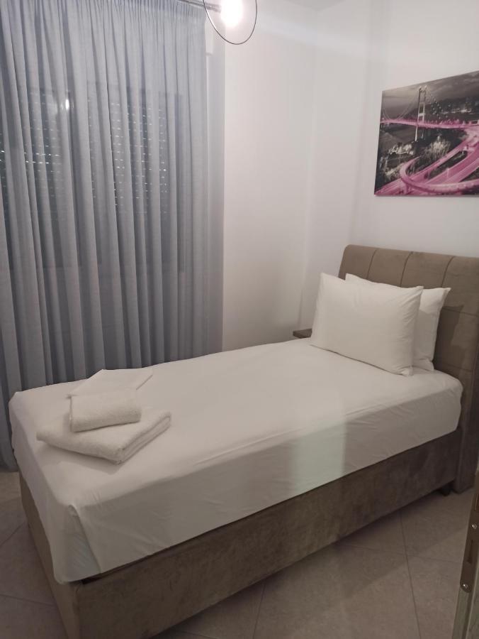 Cyclops Luxury Apartments Igoumenitsa Ngoại thất bức ảnh