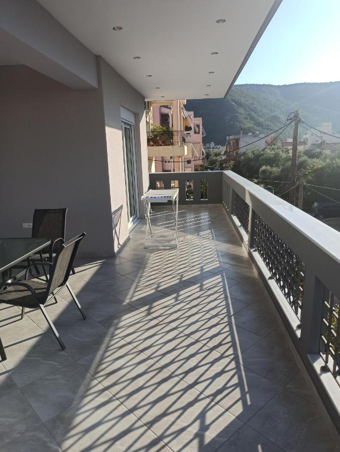 Cyclops Luxury Apartments Igoumenitsa Ngoại thất bức ảnh