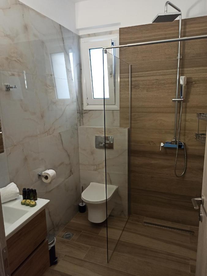 Cyclops Luxury Apartments Igoumenitsa Ngoại thất bức ảnh