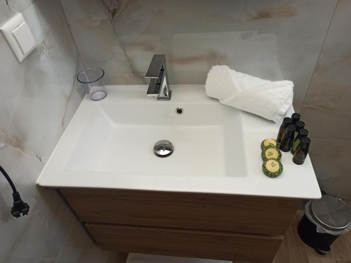 Cyclops Luxury Apartments Igoumenitsa Ngoại thất bức ảnh