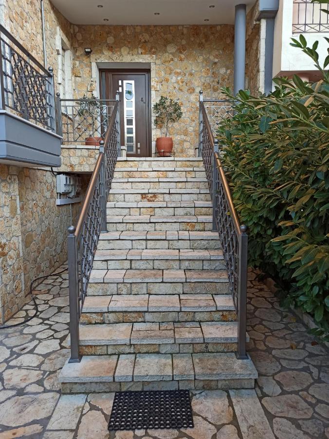 Cyclops Luxury Apartments Igoumenitsa Ngoại thất bức ảnh