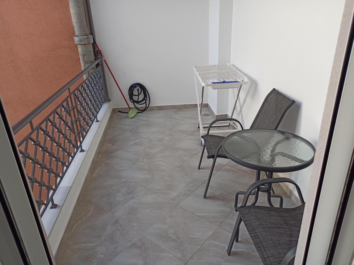 Cyclops Luxury Apartments Igoumenitsa Ngoại thất bức ảnh