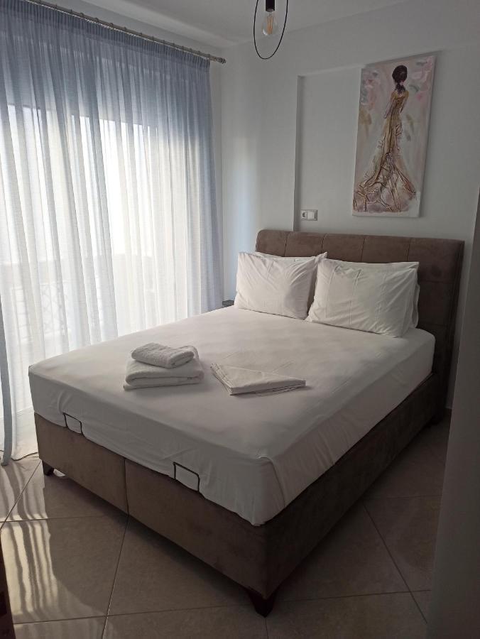 Cyclops Luxury Apartments Igoumenitsa Ngoại thất bức ảnh
